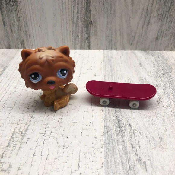 Littlest Pet Shop Chow Chow #117 Puppy Dog - Picture 2 of 3